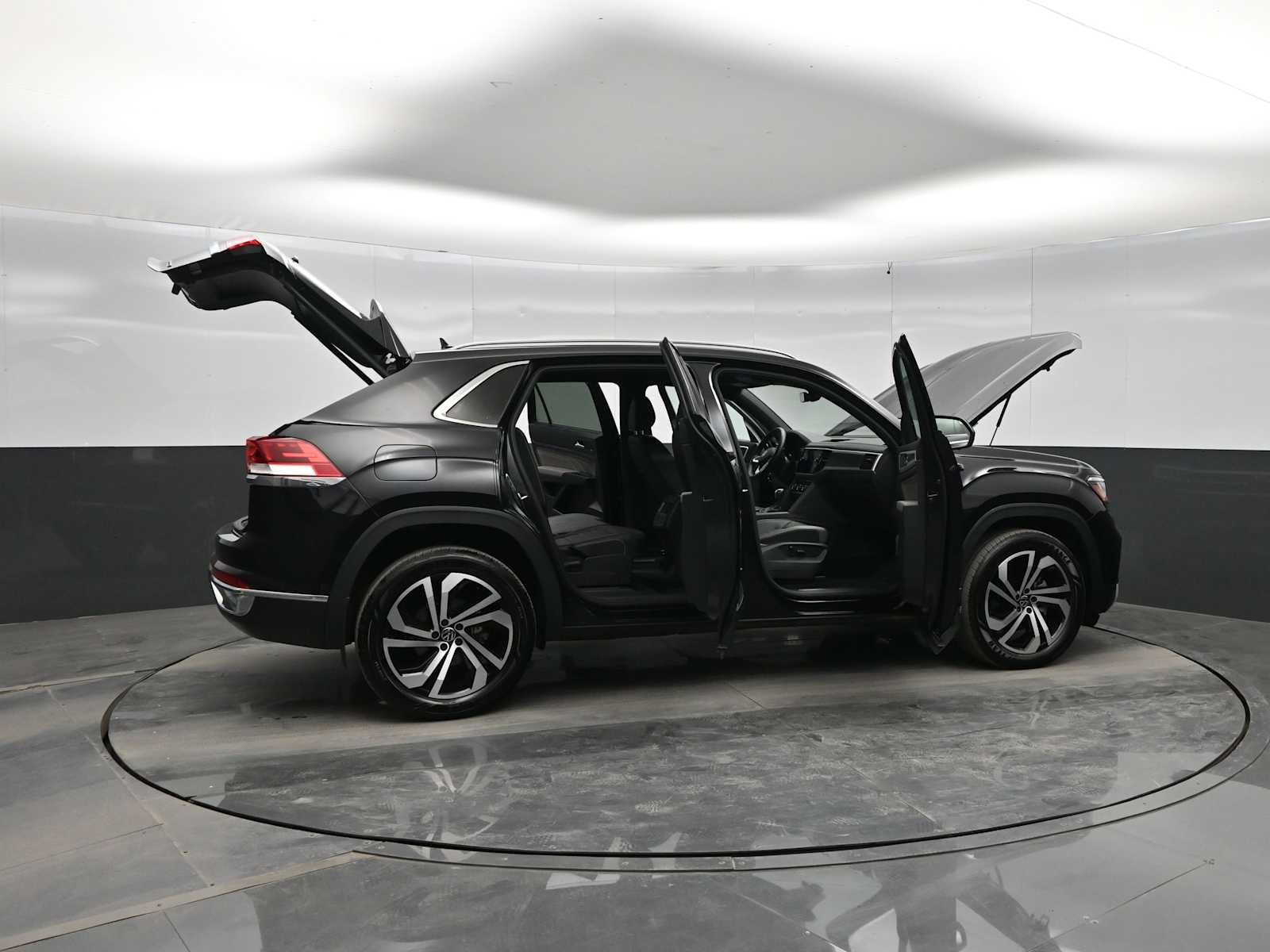 Used 2021 Volkswagen Atlas Cross Sport SEL Premium AWD/4WD image 42