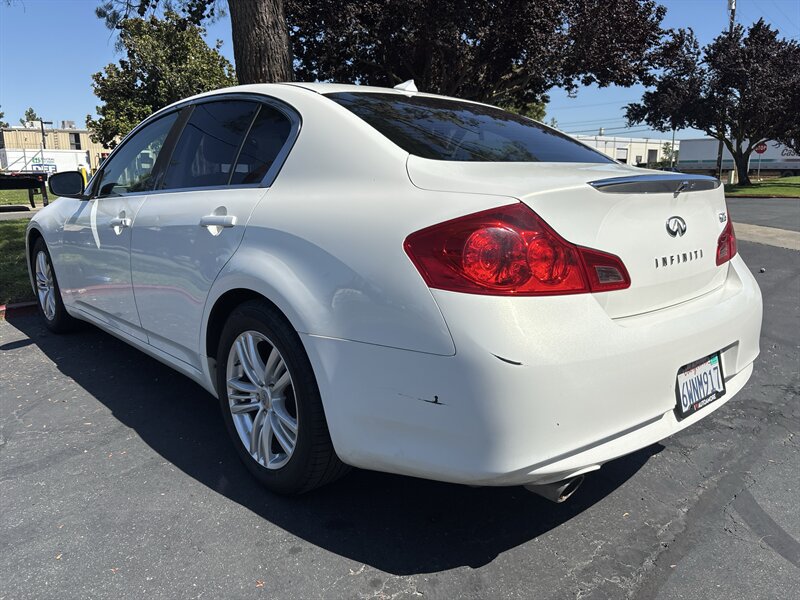 Used 2012 INFINITI G25 Journey RWD image 9