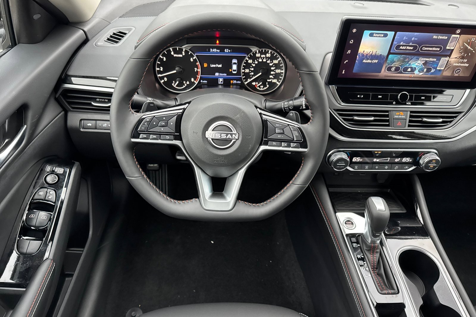 New 2025 Nissan Altima 2.5 SR w/ SR Premium Package image 11