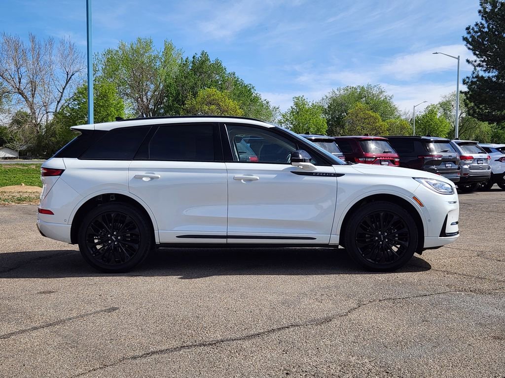 Used 2023 Lincoln Corsair Reserve w/ Equipment Group 202A AWD/4WD image 2