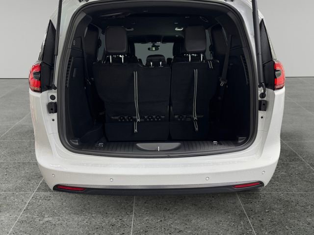 New 2026 Chrysler Pacifica Select image 12