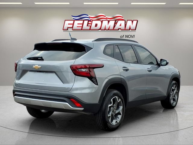 Used 2025 Chevrolet Trax LT w/ Driver Confidence Package FWD image 6