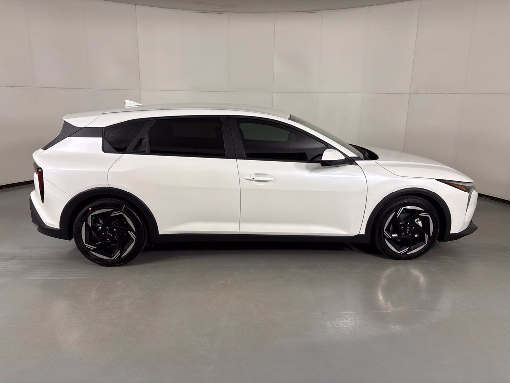 New 2026 Kia K4 EX FWD image 9