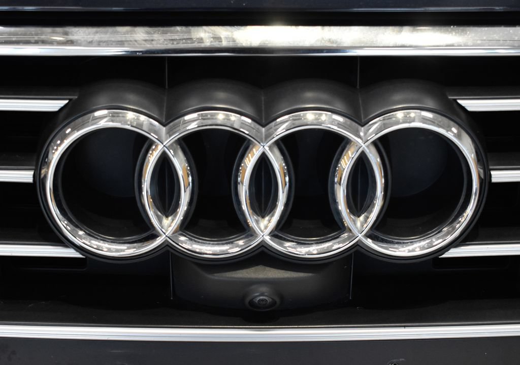 Used 2023 Audi A6 2.0T Premium w/ Convenience Package AWD/4WD image 11