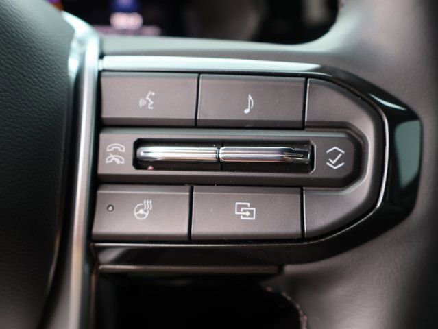 Certified 2025 Chevrolet Colorado ZR2 w/ Technology Package image 37