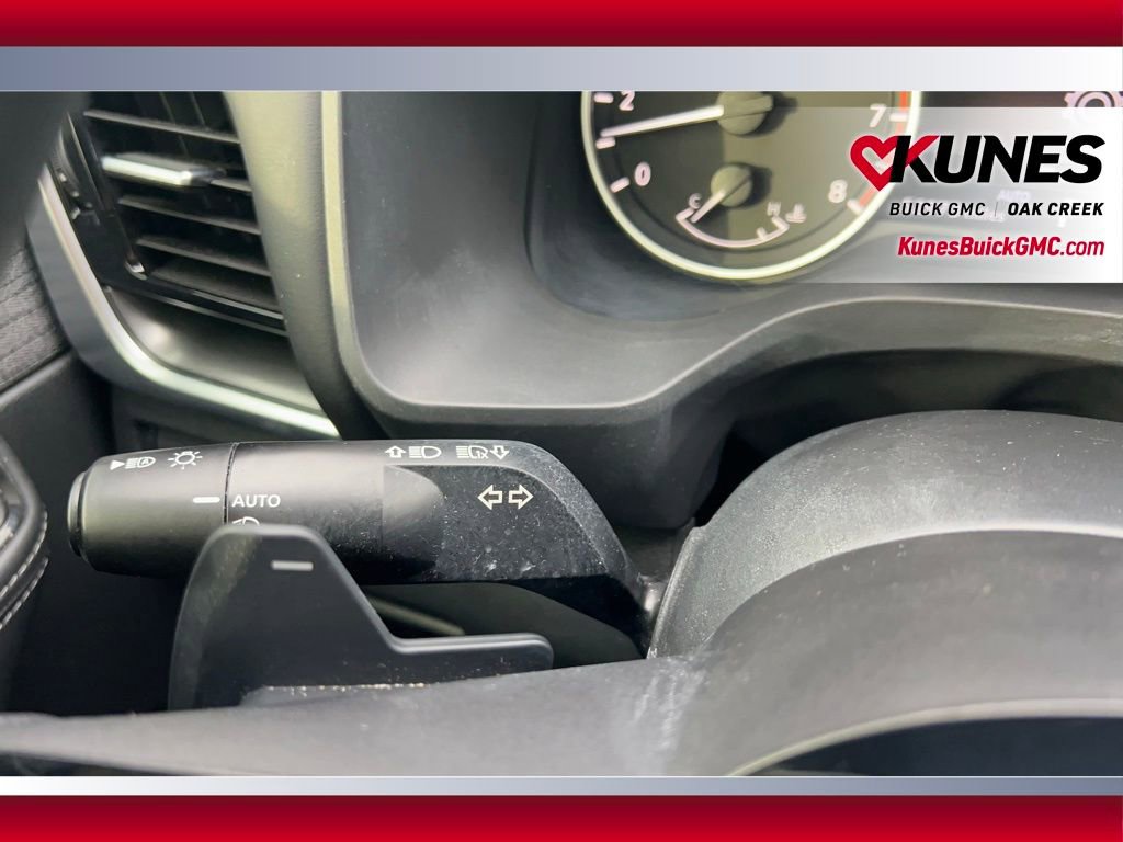 Used 2022 Nissan Rogue SV image 18