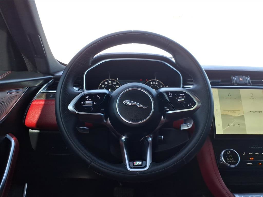 Used 2021 Jaguar F-PACE R-Dynamic S image 19