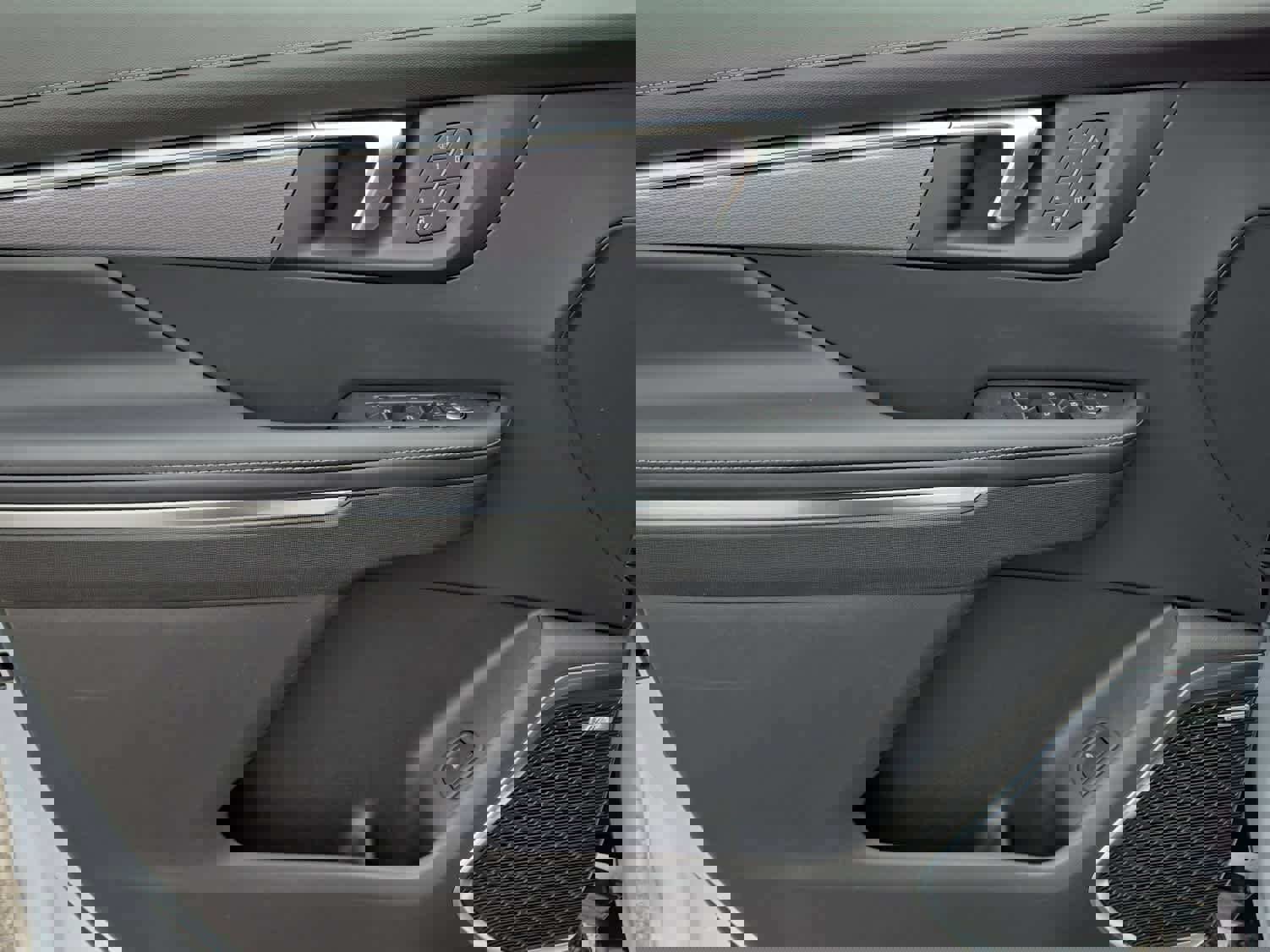 New 2026 Buick Enclave Sport Touring w/ Super Cruise Package image 11