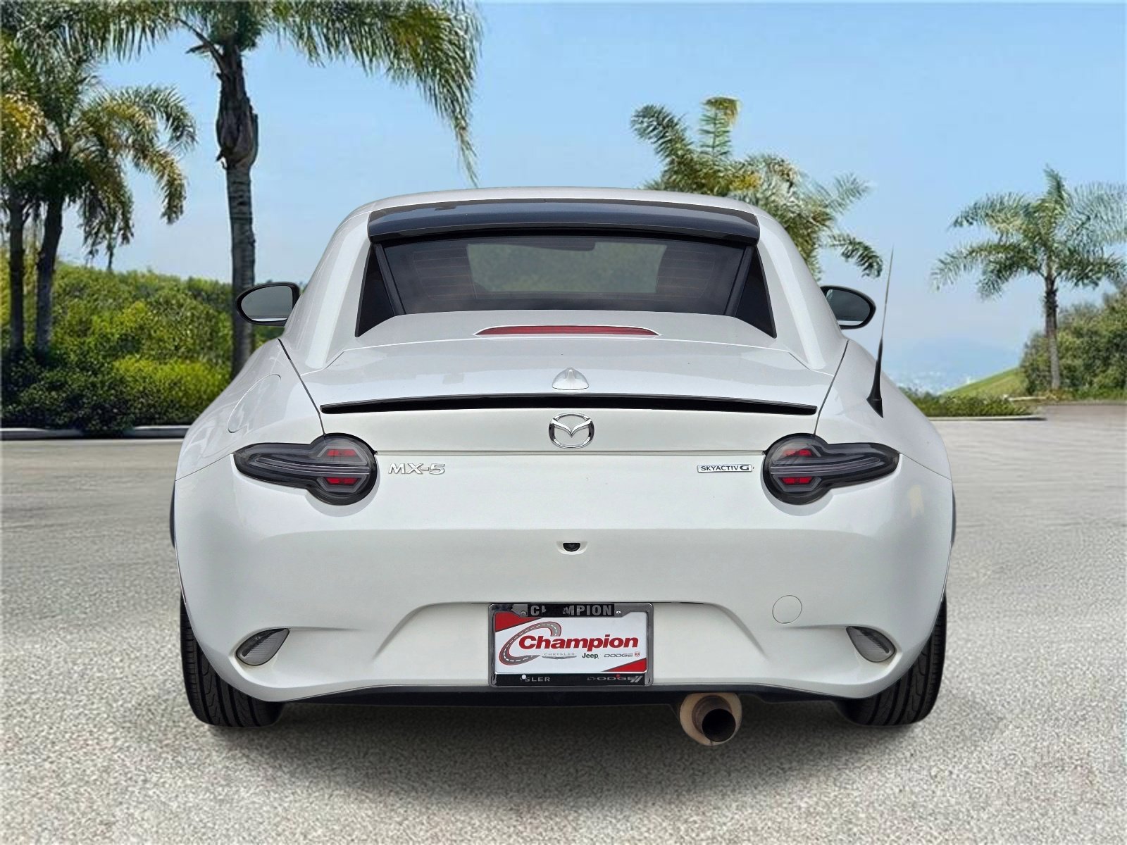 Used 2020 MAZDA MX-5 Miata RF Club RWD image 5