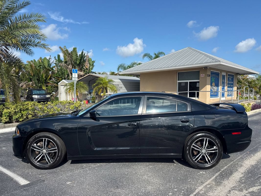 Used 2014 Dodge Charger SXT Plus AWD/4WD image 2