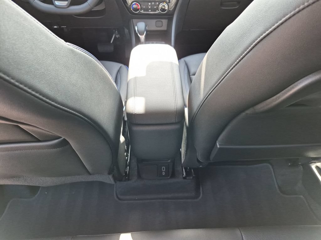 Used 2026 Buick Encore GX Sport Touring w/ Advanced Technology Package FWD image 33