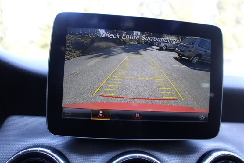Used 2018 Mercedes-Benz CLA 250 image 9