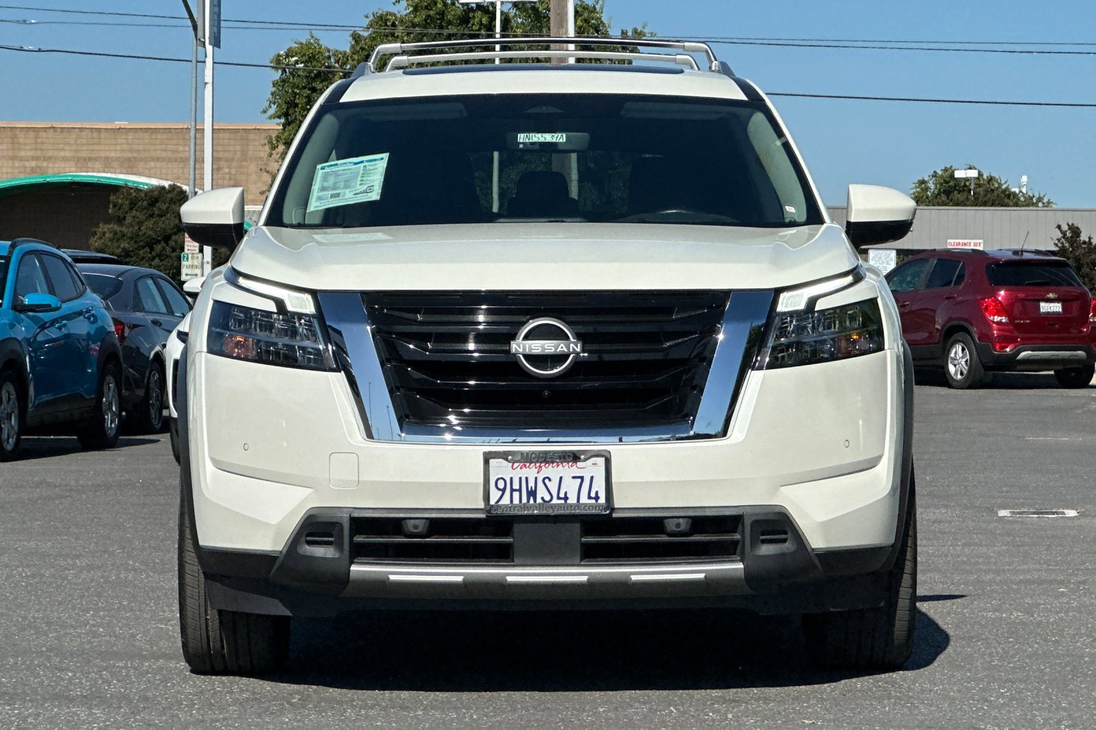 Certified 2023 Nissan Pathfinder Platinum w/ Cargo Package FWD image 9