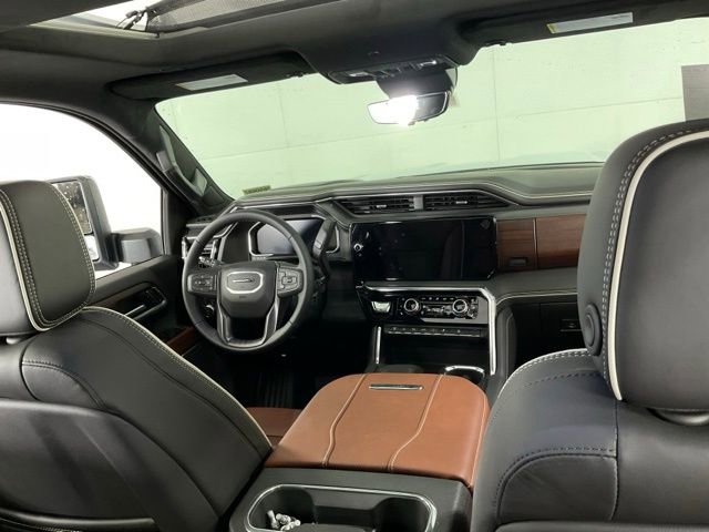 New 2026 GMC Sierra 2500 Denali Ultimate w/ LPO, Black Badging Package image 16