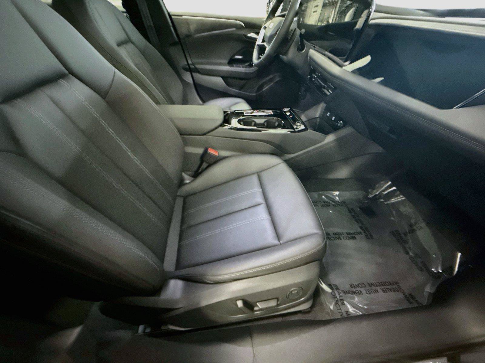 Certified 2025 Audi A6 e-tron Premium Plus w/ Premium Plus RWD image 28