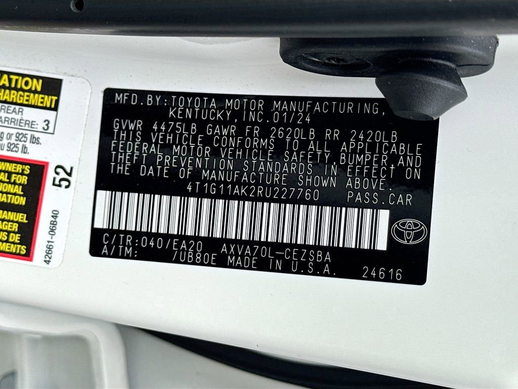 Used 2024 Toyota Camry SE image 26