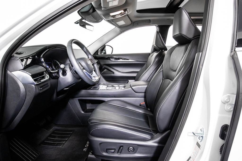 Used 2025 INFINITI QX60 Pure image 9