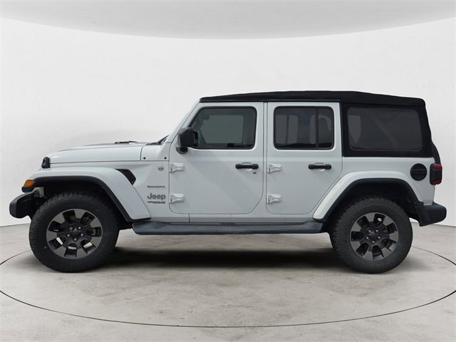 Used 2018 Jeep Wrangler Unlimited Sahara image 2