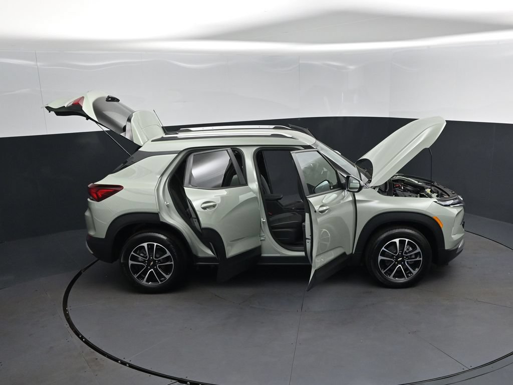 New 2026 Chevrolet TrailBlazer LT w/ Driver Confidence Package FWD image 50
