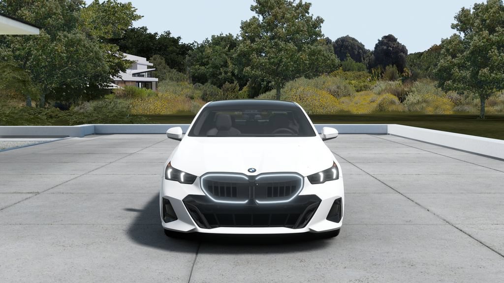New 2027 BMW 540i xDrive AWD/4WD image 3
