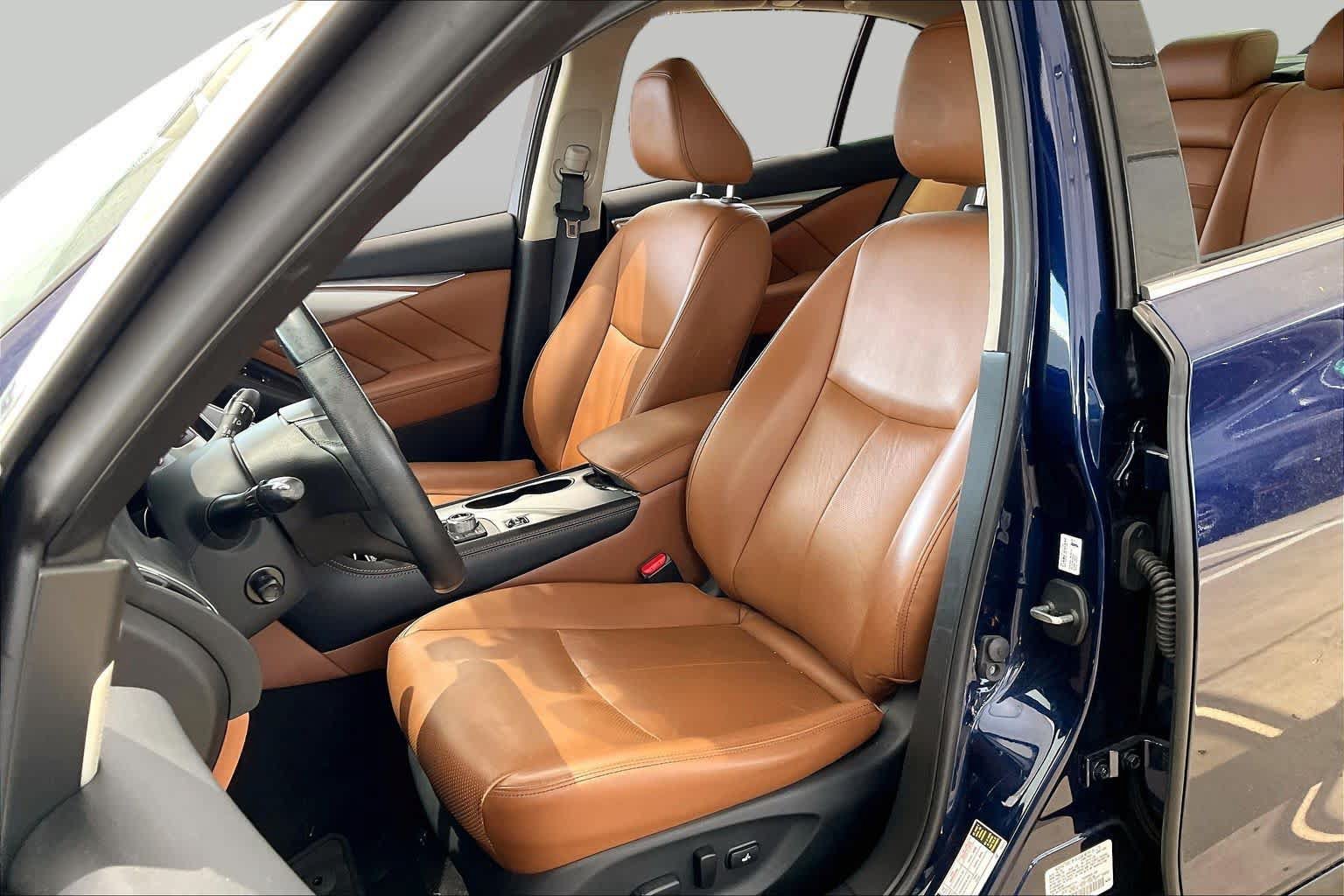 Used 2024 INFINITI Q50 Luxe w/ Cargo Package RWD image 8