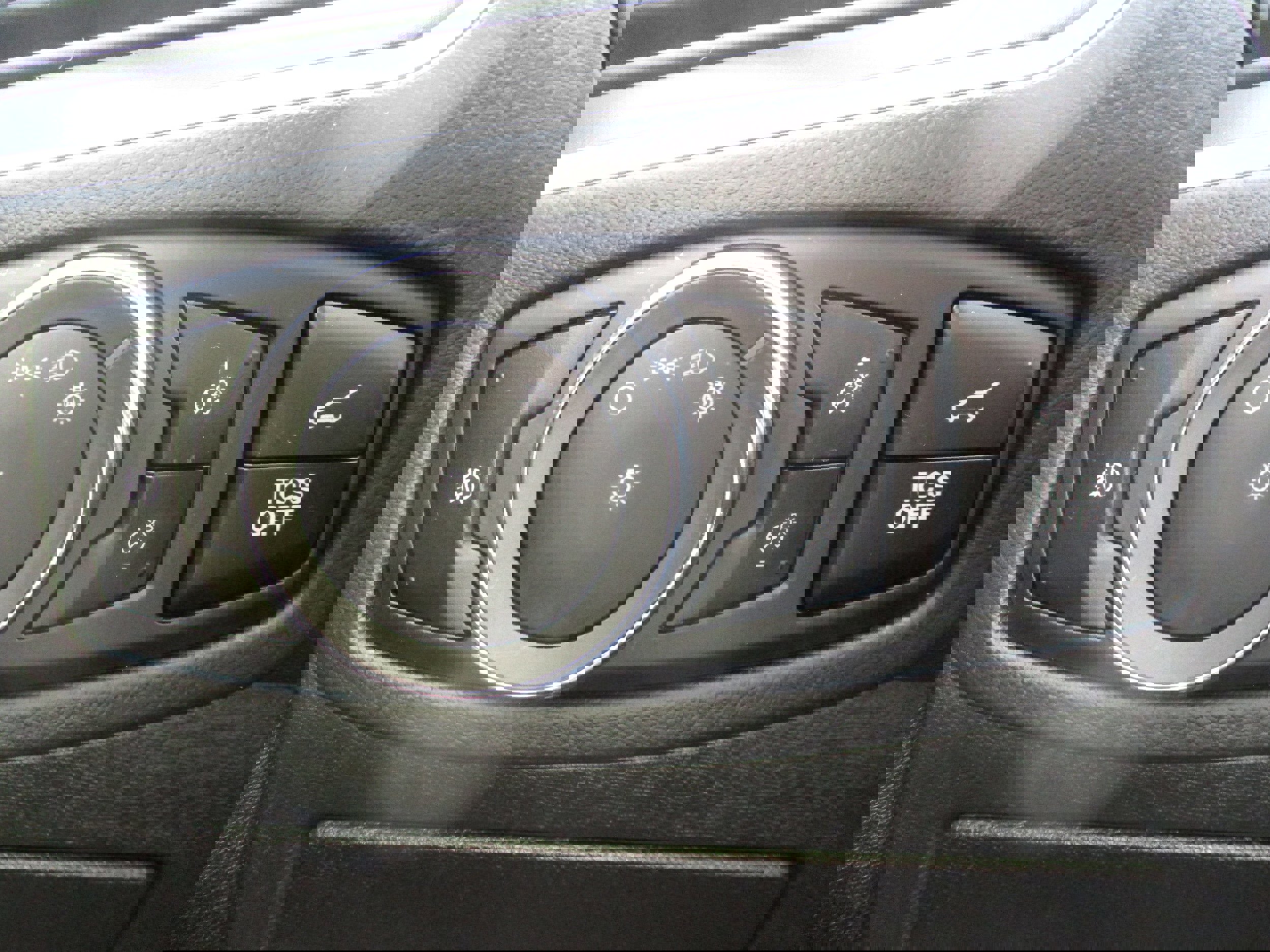 Used 2024 Ford Edge SEL w/ Convenience Package image 30