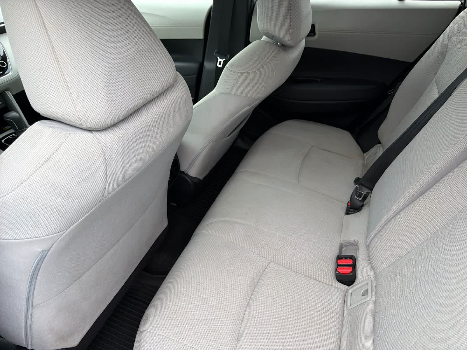 Used 2022 Toyota Corolla Cross LE FWD image 4