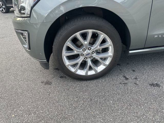 Used 2019 Ford Expedition Platinum AWD/4WD image 4