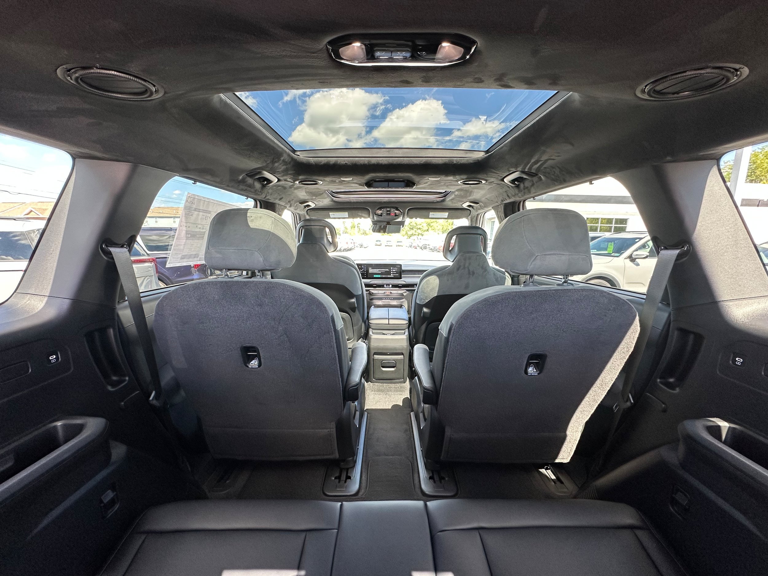 New 2027 Kia Telluride SX Prestige X-Pro AWD/4WD image 11