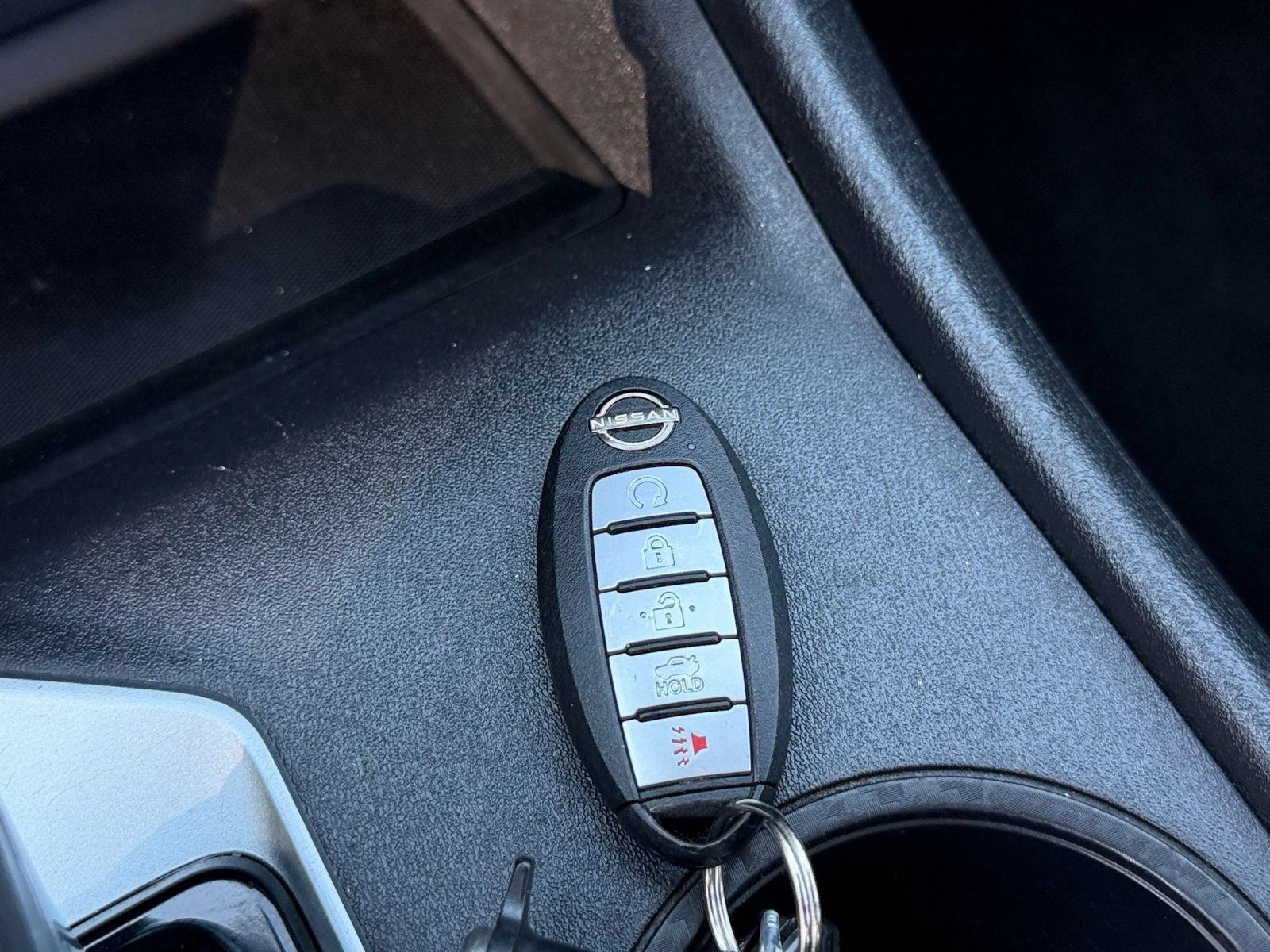 Used 2025 Nissan Altima 2.5 SV FWD image 24