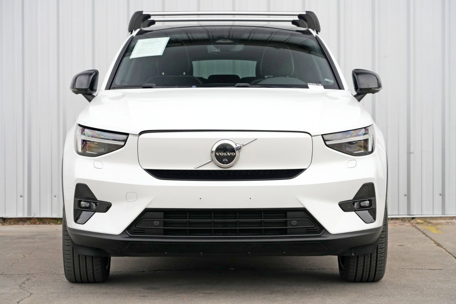 Used 2023 Volvo C40 P8 Recharge Ultimate w/ Protection Package Premier image 6