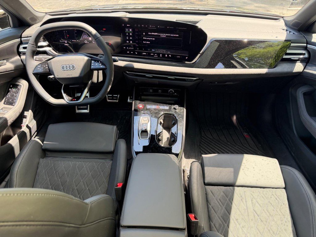 Used 2023 Audi S8 AWD/4WD image 23