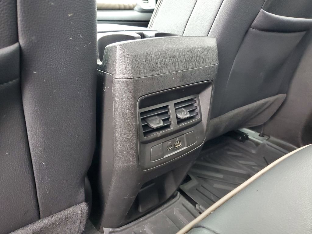 Used 2024 GMC Canyon Denali image 30