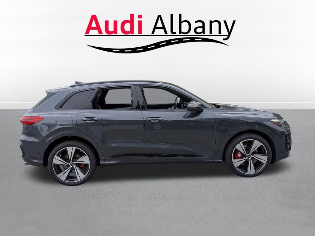 New 2026 Audi SQ5 Premium Plus AWD/4WD image 3