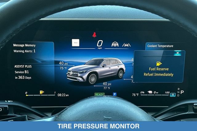 Used 2025 Mercedes-Benz GLC 350e 4MATIC w/ Driver Assistance Package image 27