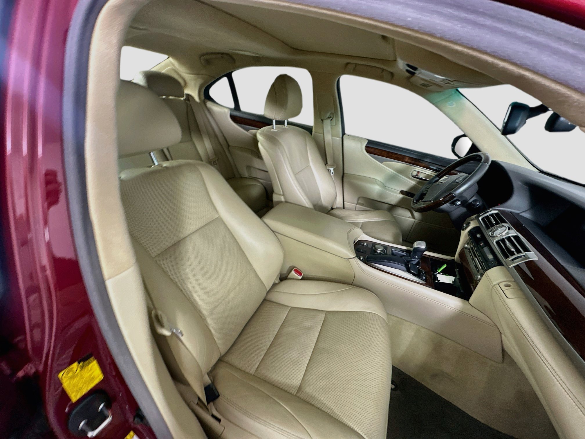 Used 2013 Lexus LS 460 w/ Comfort Pkg RWD image 31