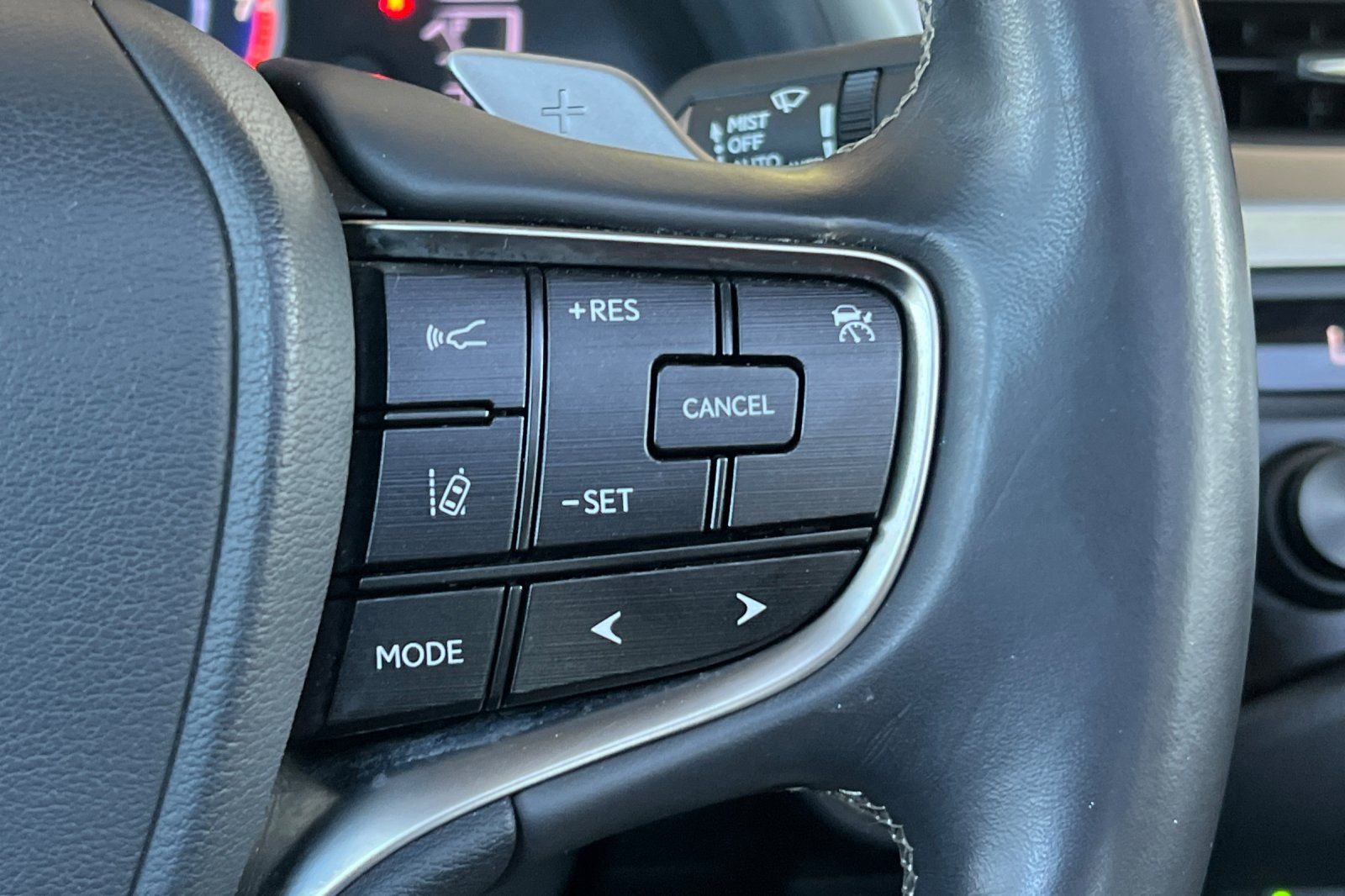 Used 2019 Lexus ES 350 w/ Premium Package image 29