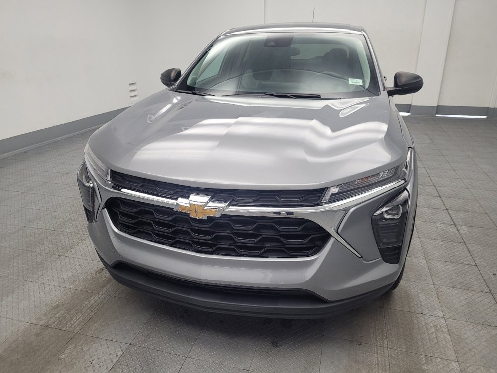 Used 2024 Chevrolet Trax LS w/ Driver Confidence Package FWD image 15