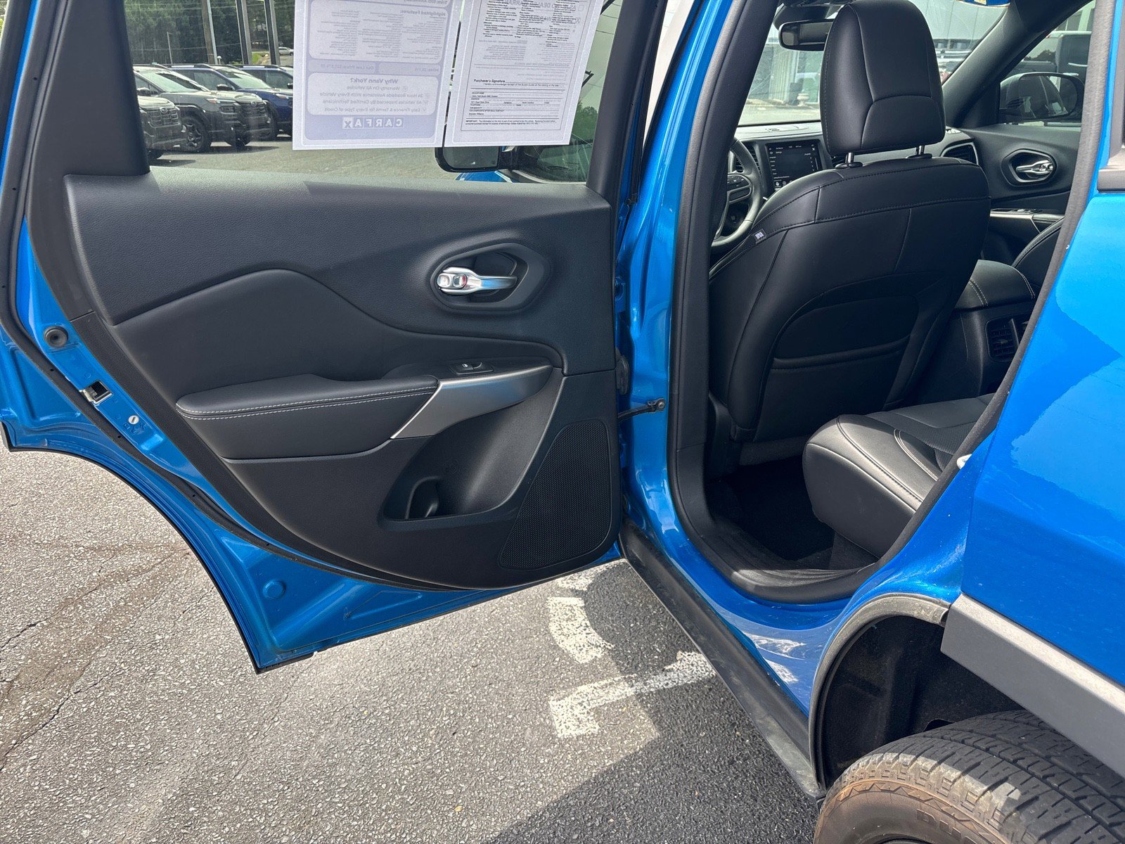 Used 2021 Jeep Cherokee Latitude Lux 80th Anniv w/ Quick Order Package 26U 80TH FWD image 27