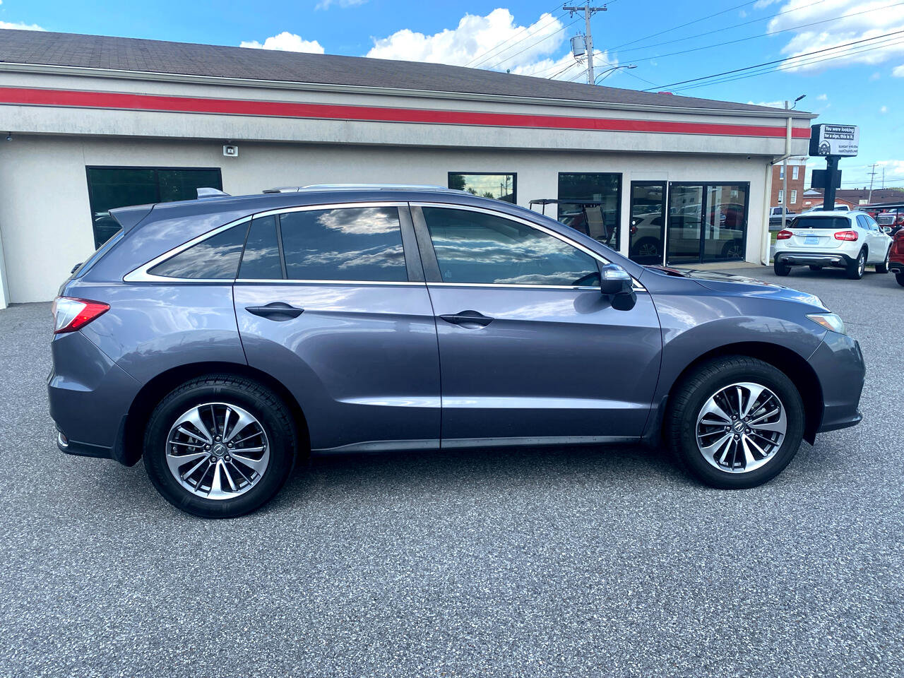 Used 2017 Acura RDX FWD w/ Advance Package image 4
