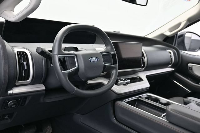 Certified 2025 Ford Expedition Max Active AWD/4WD image 17