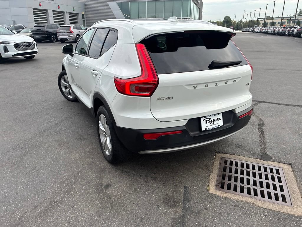 Used 2020 Volvo XC40 T5 Momentum AWD/4WD image 5