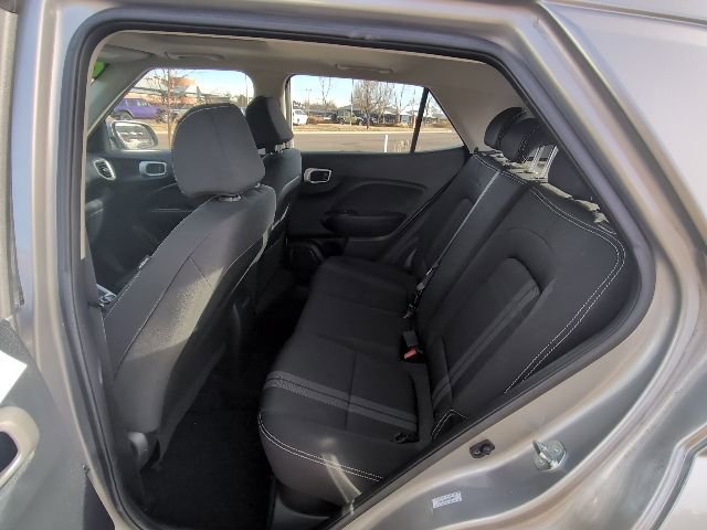 Used 2023 Hyundai Venue SEL w/ Cargo Package image 25
