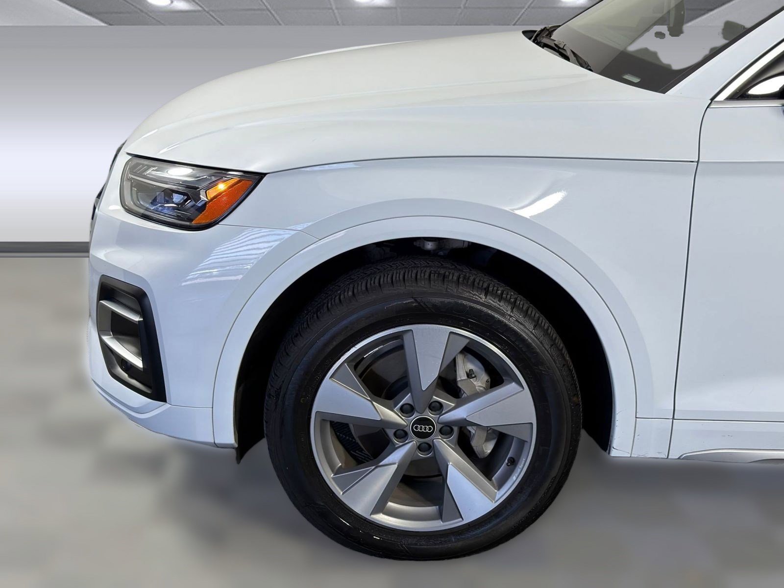 Used 2023 Audi Q5 2.0T Premium Plus w/ Premium Plus Package image 11