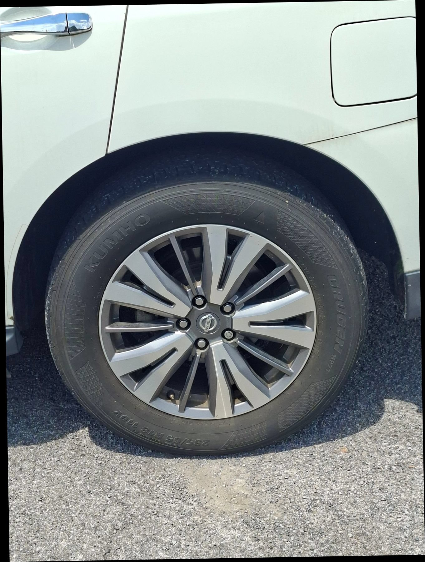 Used 2019 Nissan Pathfinder S AWD/4WD image 16