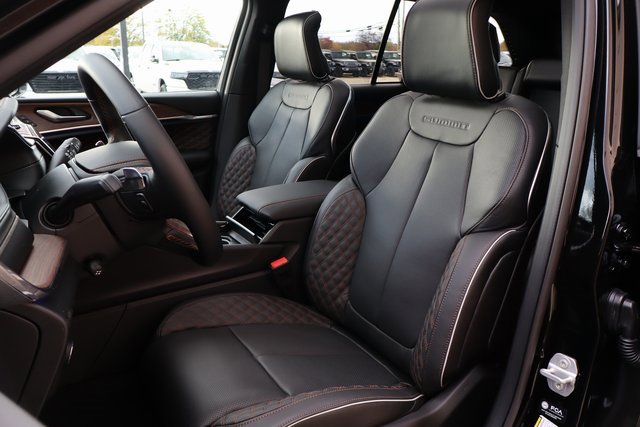 New 2025 Jeep Grand Cherokee Summit w/ Obsidian Package image 12