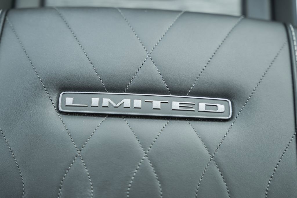 New 2026 RAM 2500 Limited AWD/4WD image 32
