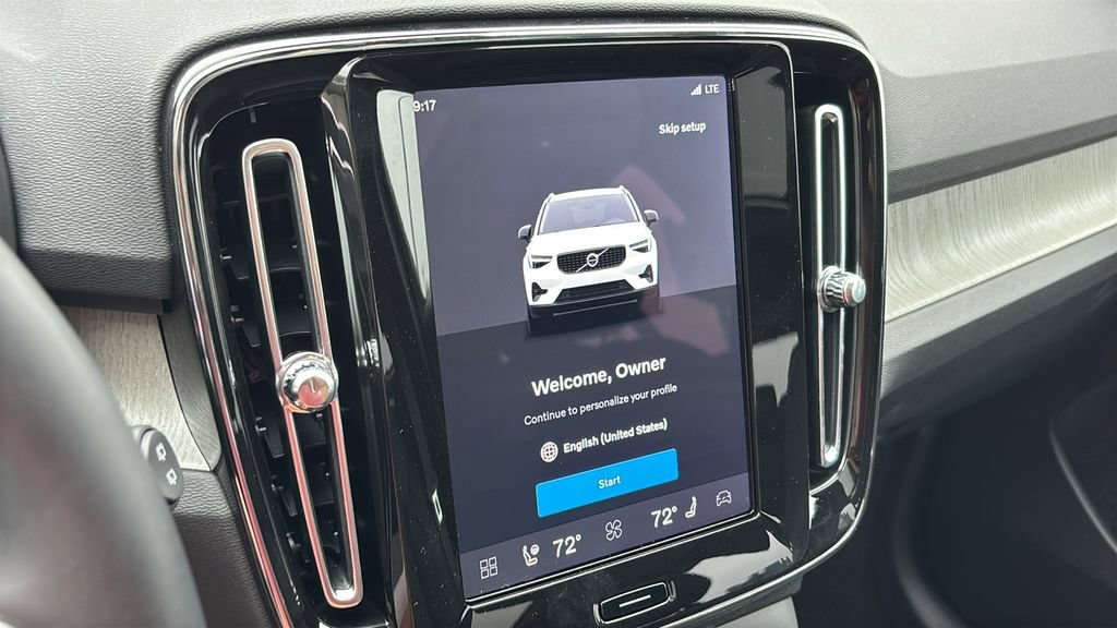 New 2026 Volvo XC40 B5 Plus w/ Protection Package Premier AWD/4WD image 18