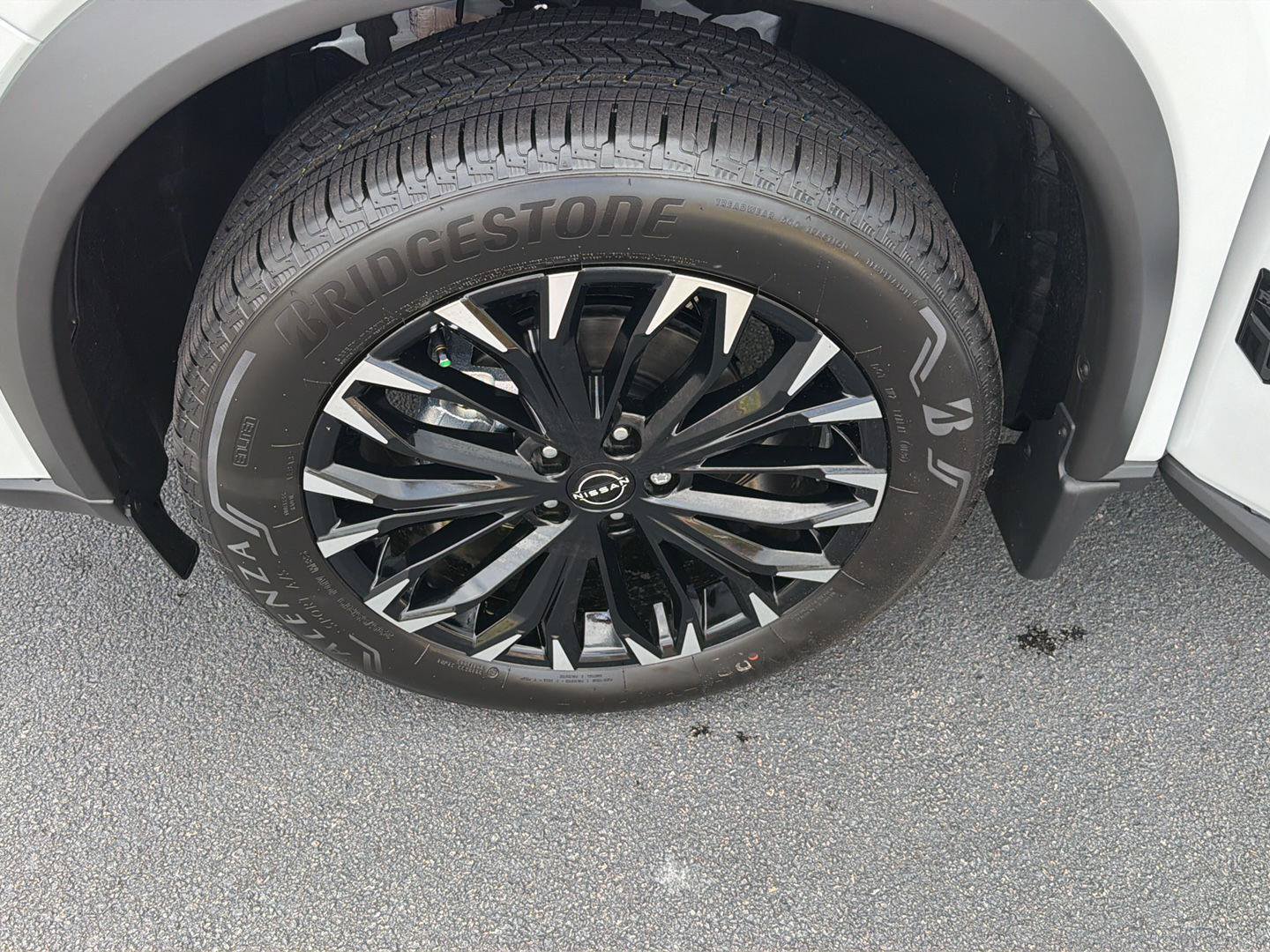 New 2026 Nissan Rogue Dark Armor FWD image 37