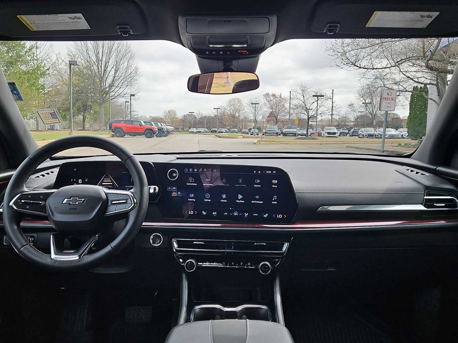 Certified 2025 Chevrolet Traverse Z71 w/ Driver Confidence Package image 16